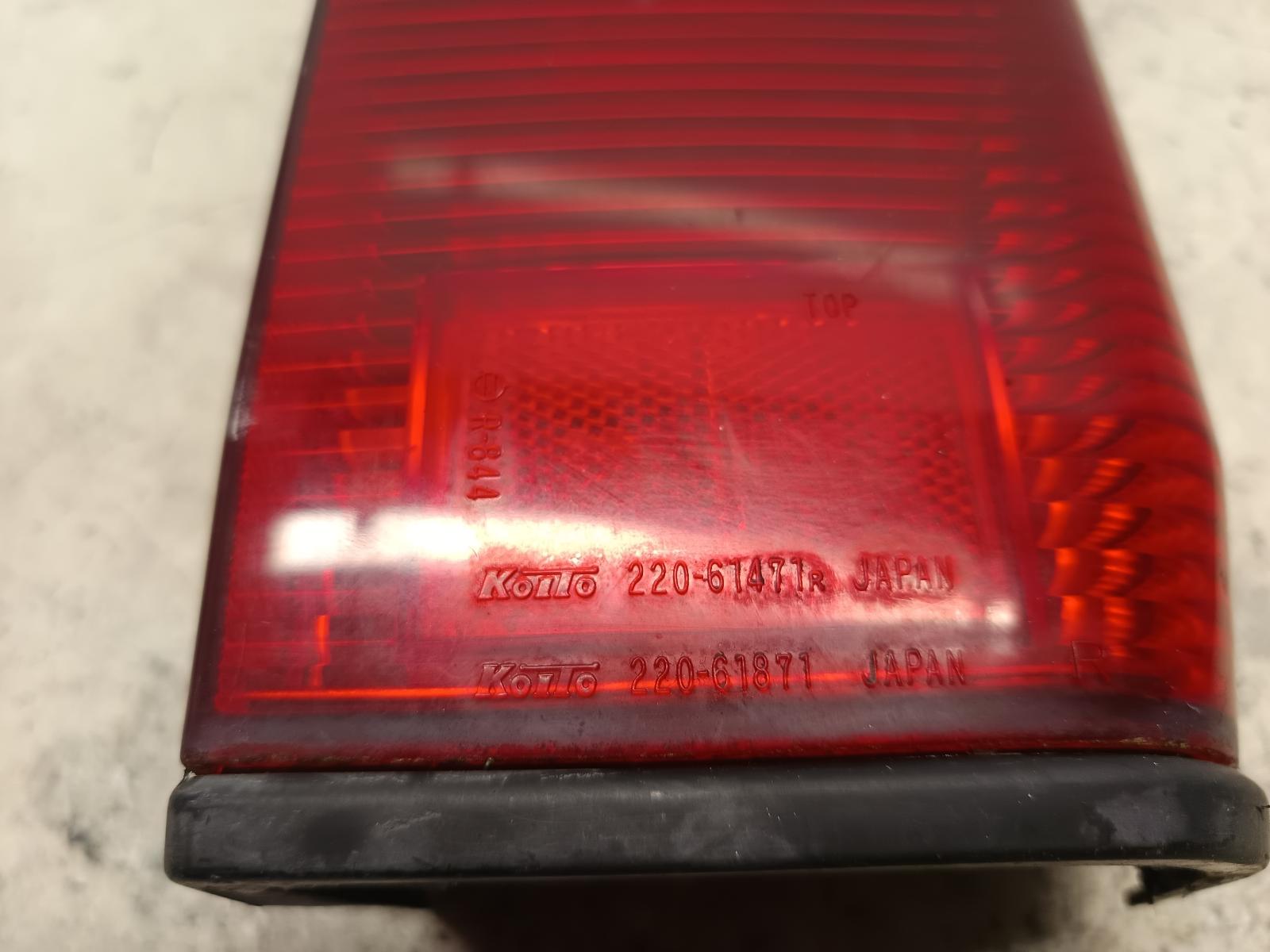 2007 NISSAN VANETTE Right Taillight Contact us for Photo