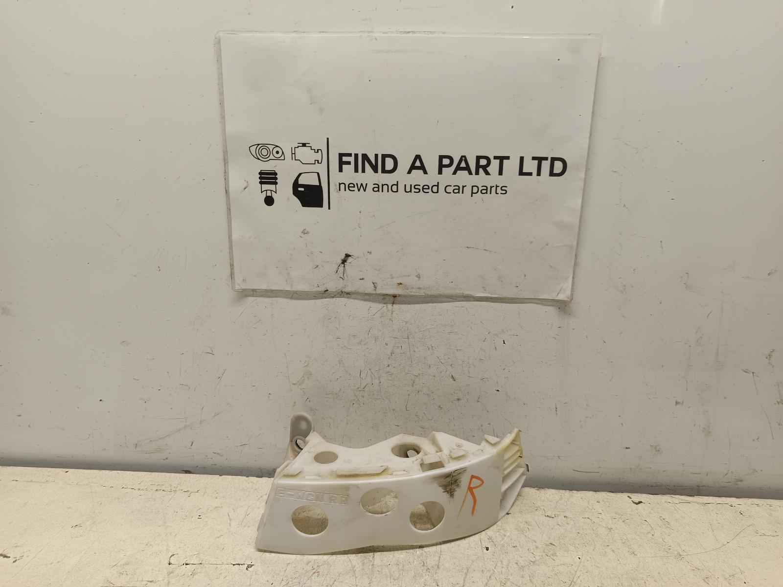 View Auto part R/Bar Bracket/Reinfo SUBARU LIBERTY 2012