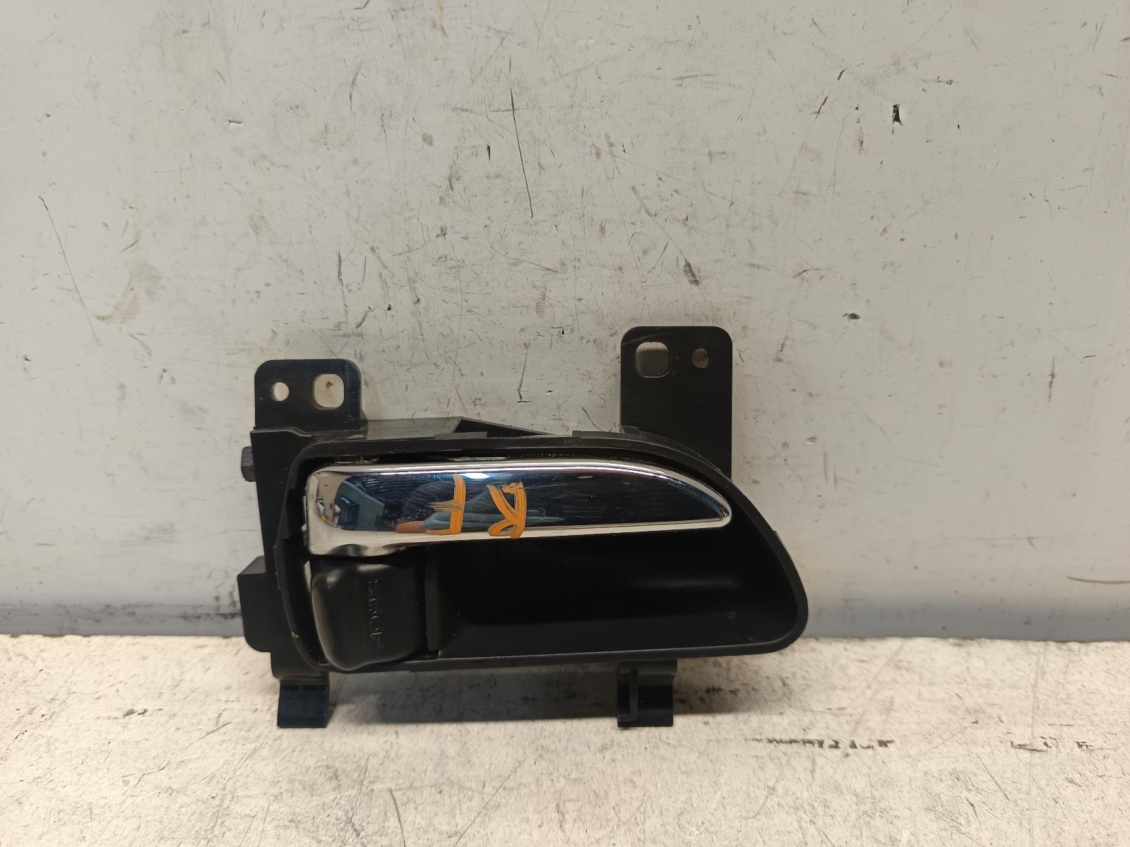 2010 SUBARU LIBERTY Door Handle Contact us for Photo