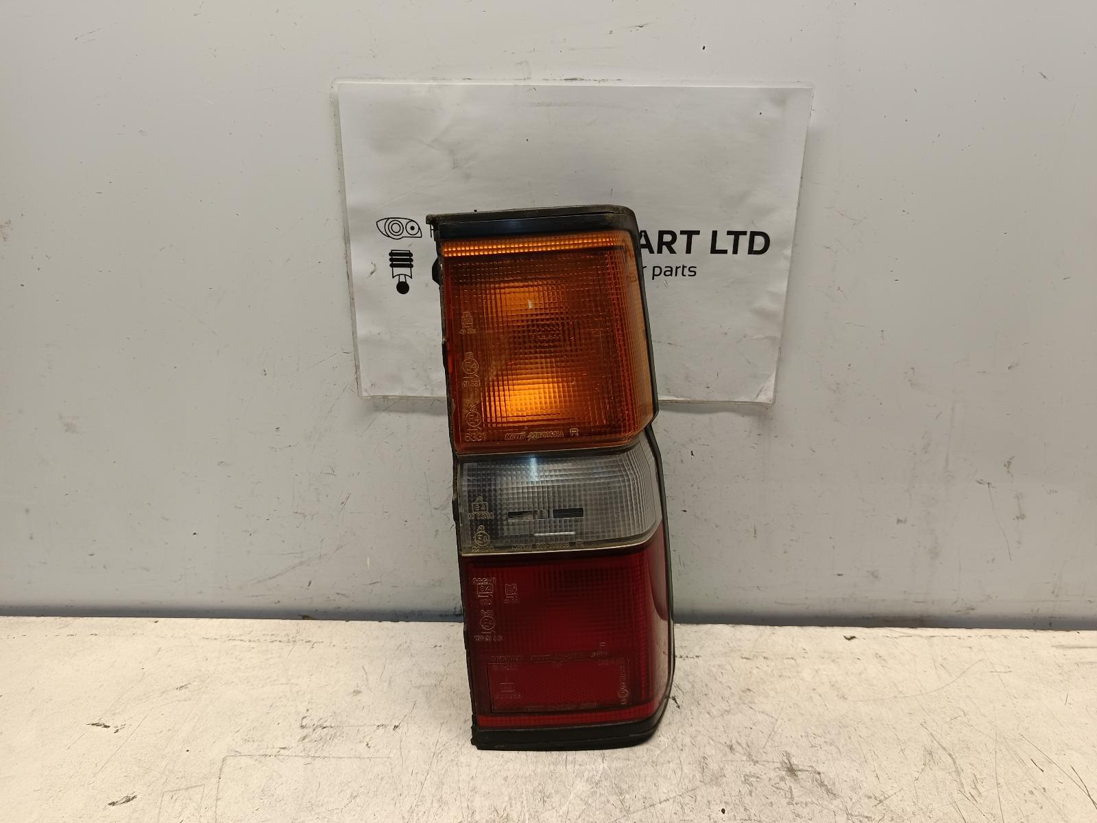 View Auto part Right Taillight NISSAN PATHFINDER 1993