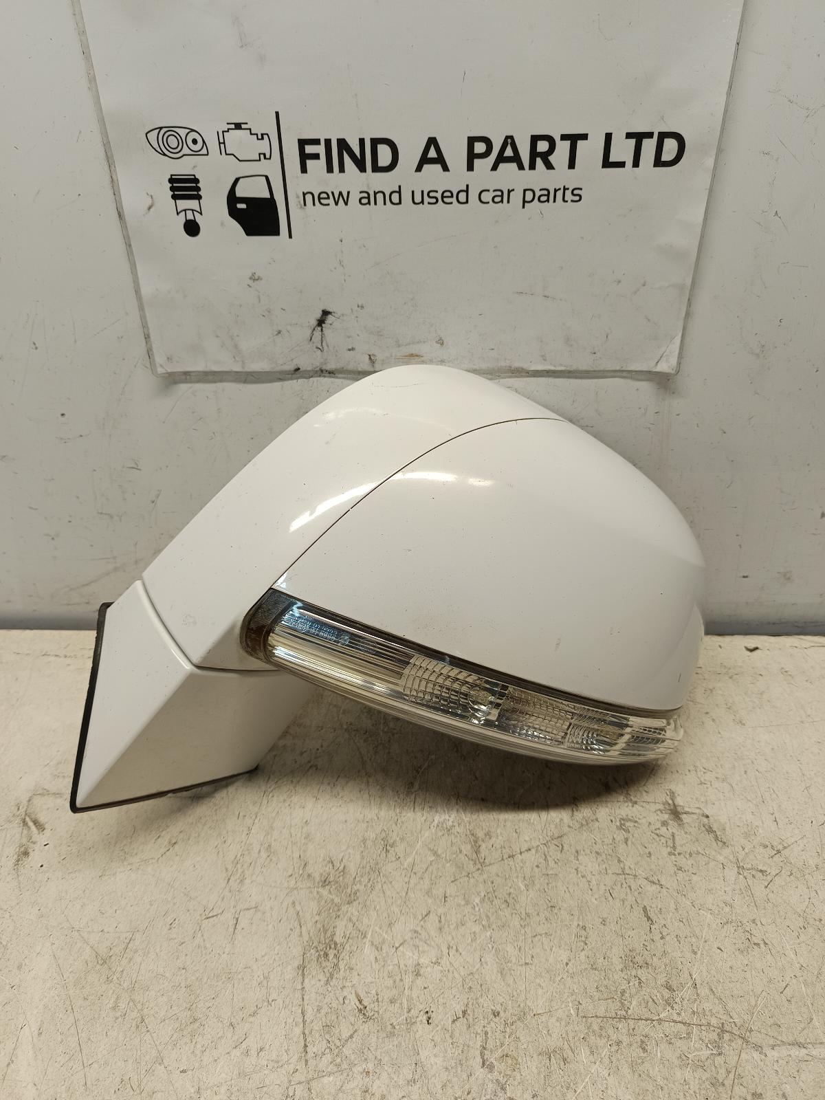 View Auto part Left Door Mirror HOLDEN CAPTIVA 2012