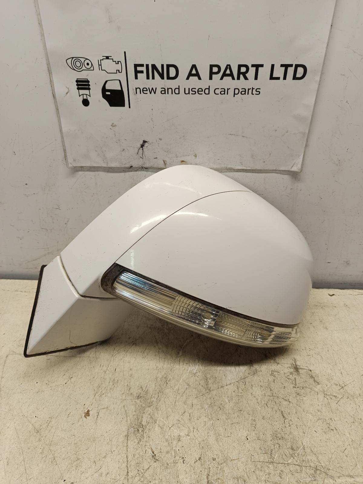 View Auto part Left Door Mirror HOLDEN CAPTIVA 2011