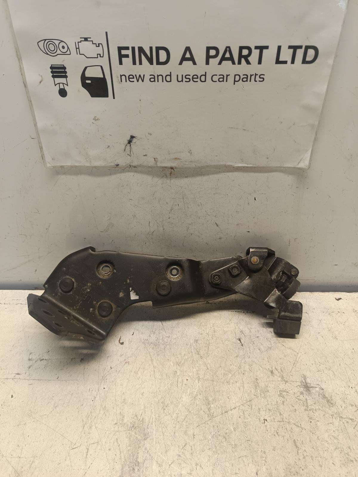 View Auto part Door Hinge/Runner MAZDA MPV 2007