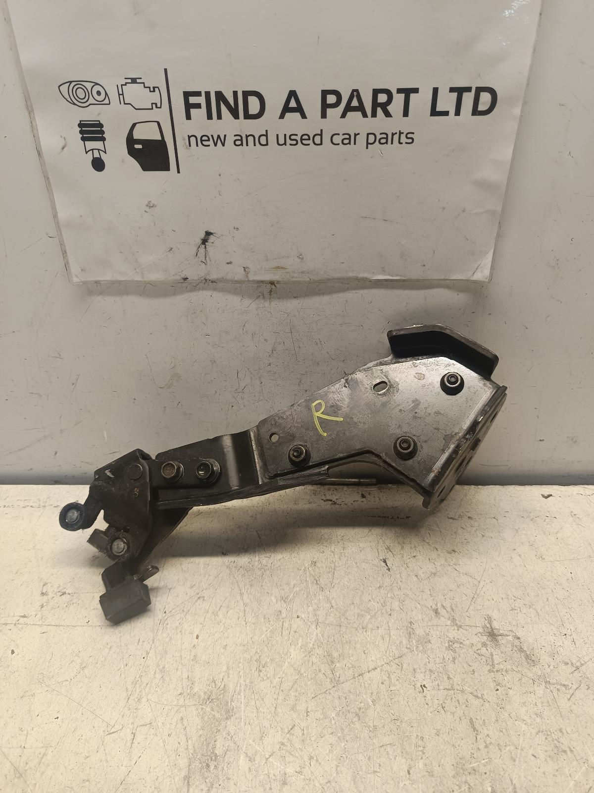 2007 MAZDA MPV Door Hinge/Runner Contact us for Photo