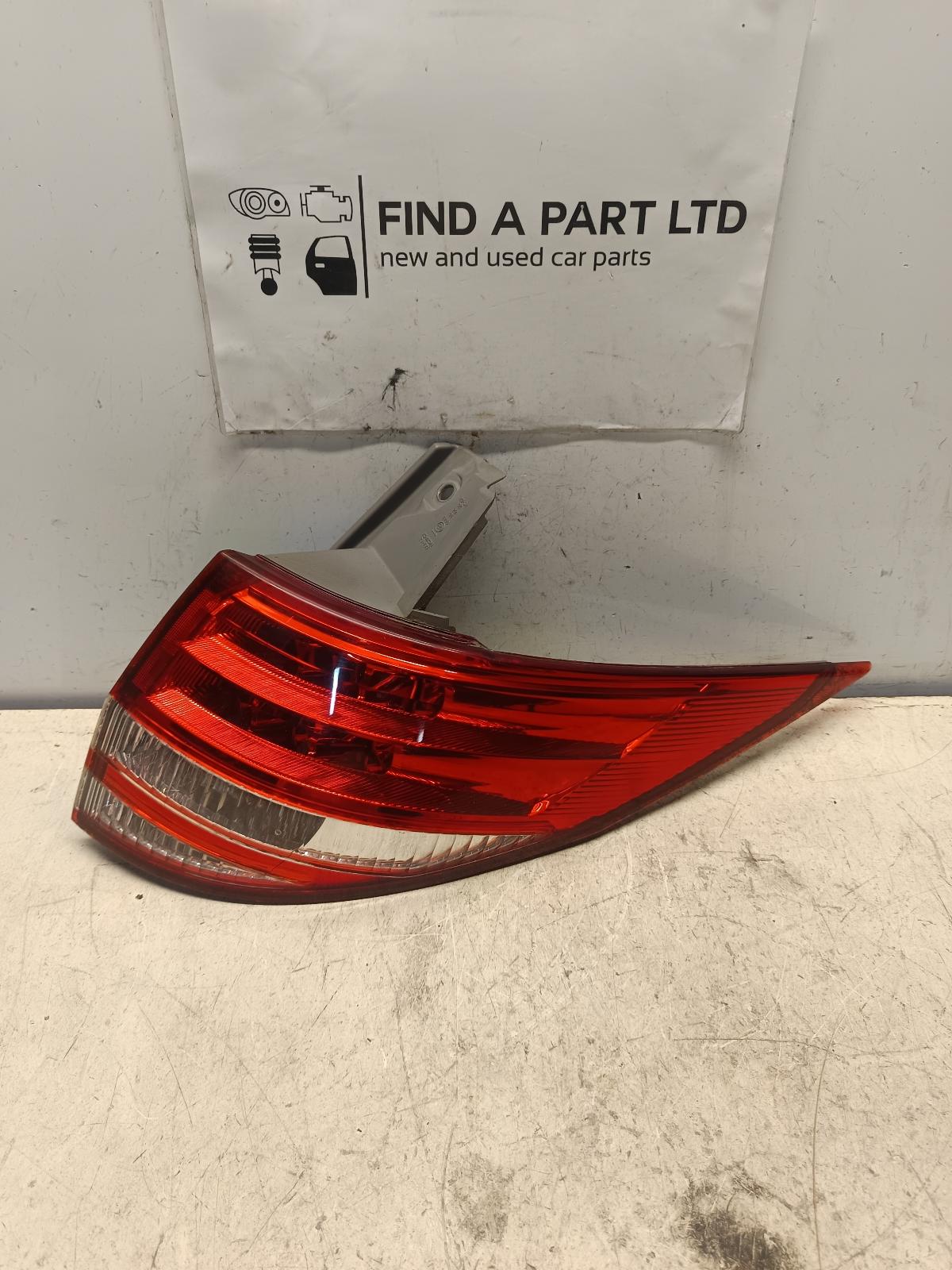 View Auto part Right Taillight TOYOTA ESTIMA 2007