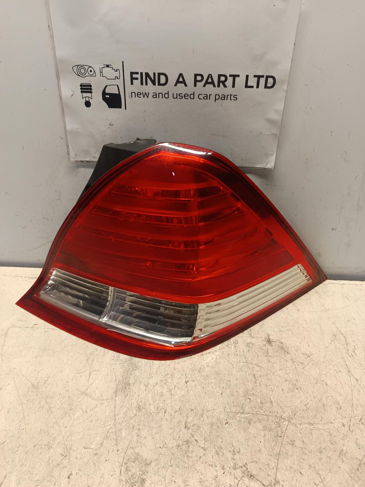 View Auto part Right Taillight HONDA ODYSSEY 2004