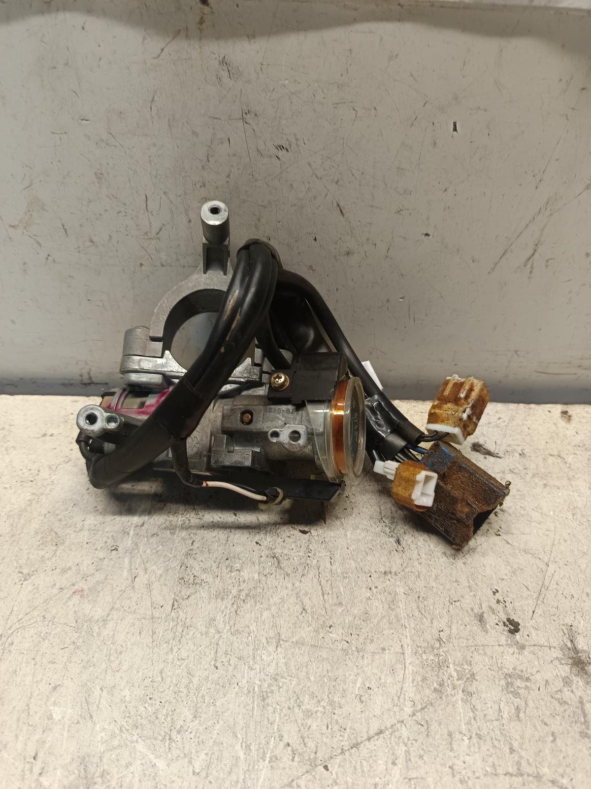 View Auto part Ignition W/ Key MITSUBISHI TRITON 1996