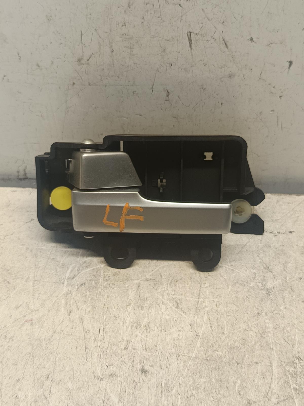 View Auto part Door Handle FORD FOCUS 2006