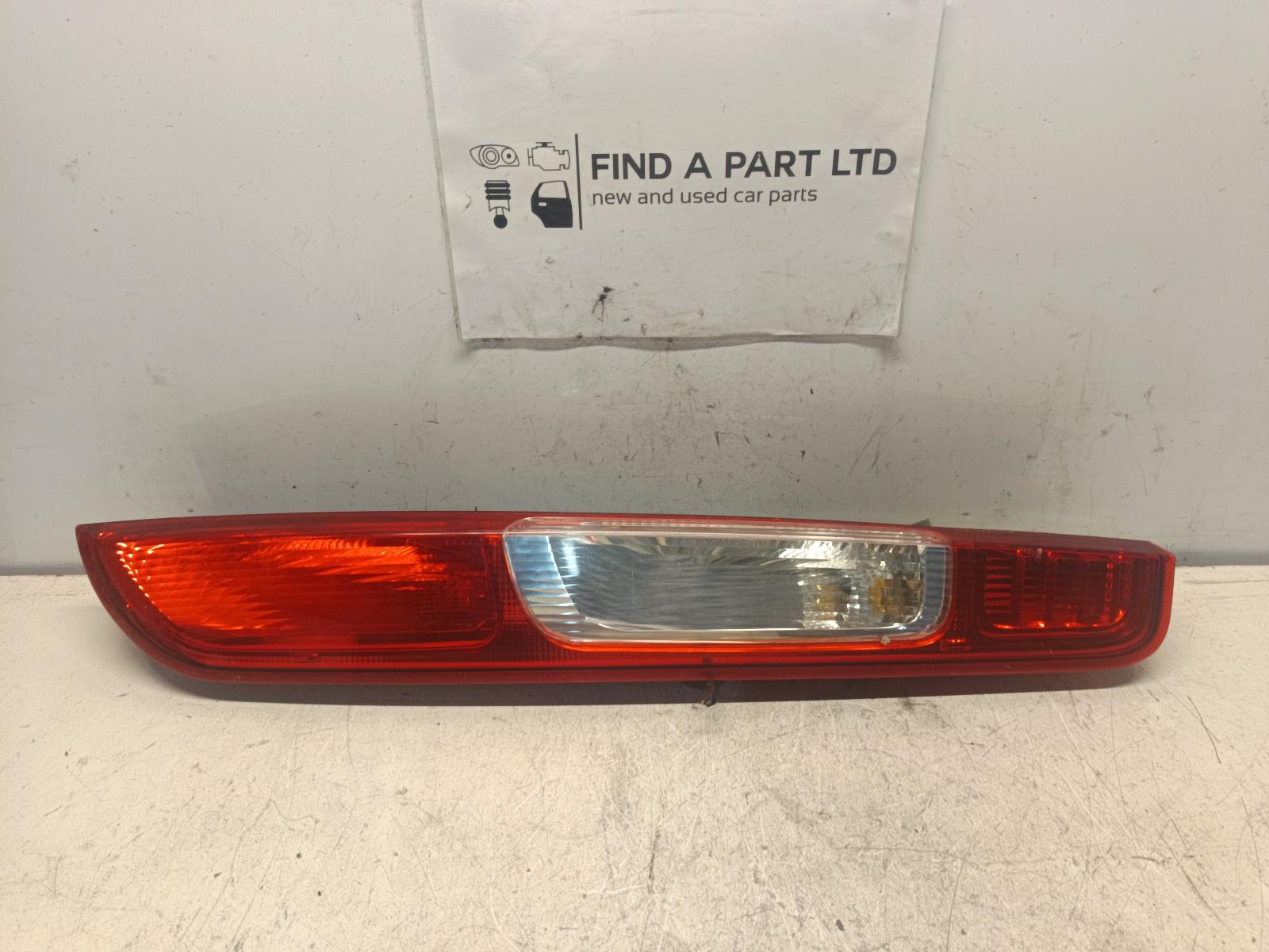View Auto part Right Taillight FORD FOCUS 2006