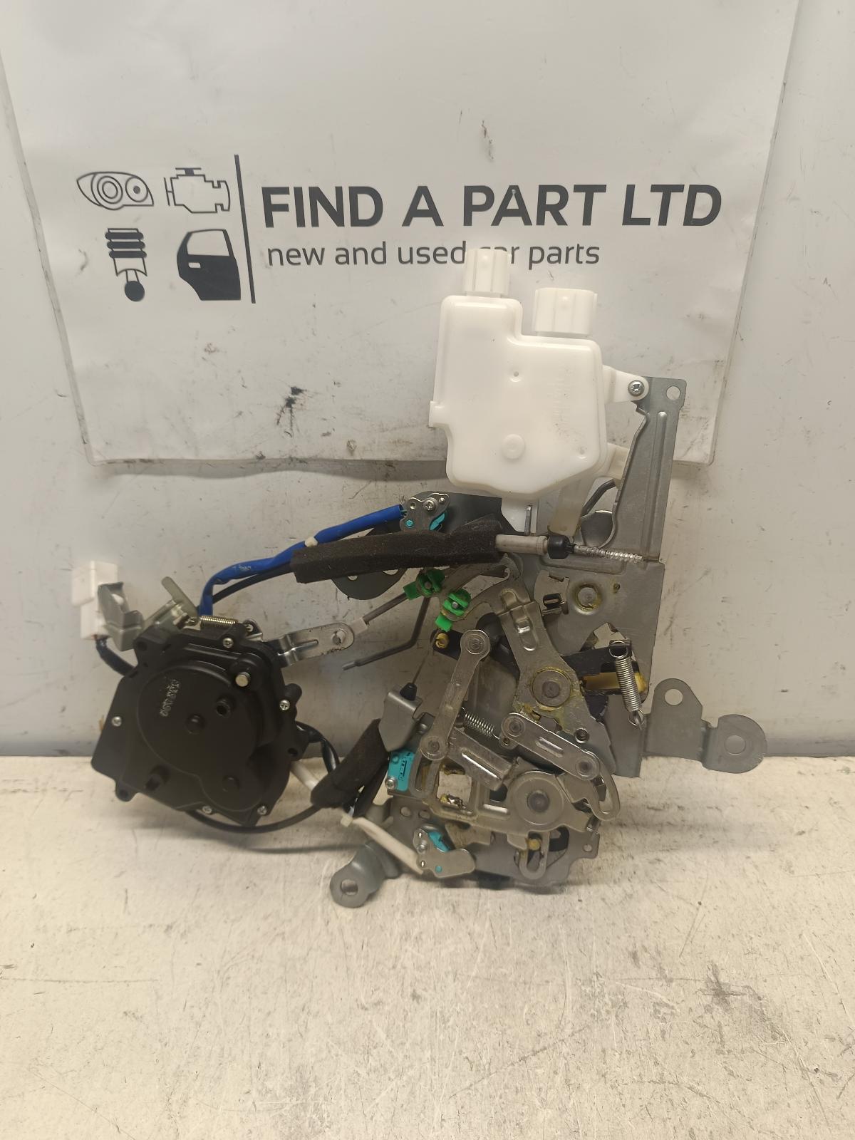 View Auto part Door/Boot/Gate Lock MAZDA PREMACY 2008