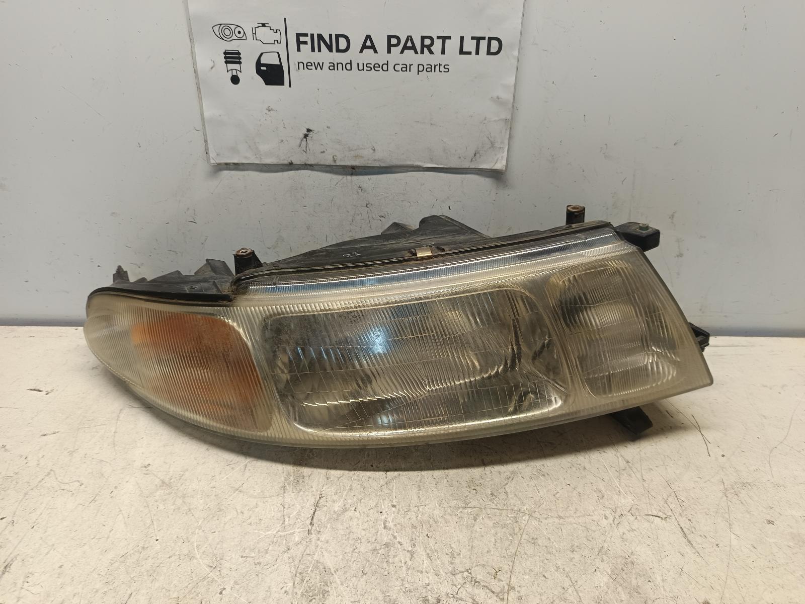 View Auto part Right Headlamp TOYOTA ESTIMA 1996