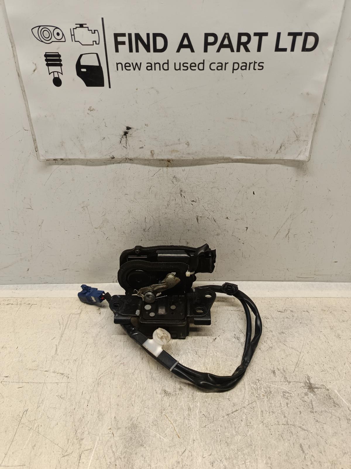 View Auto part Door/Boot/Gate Lock TOYOTA PRIUS 2009