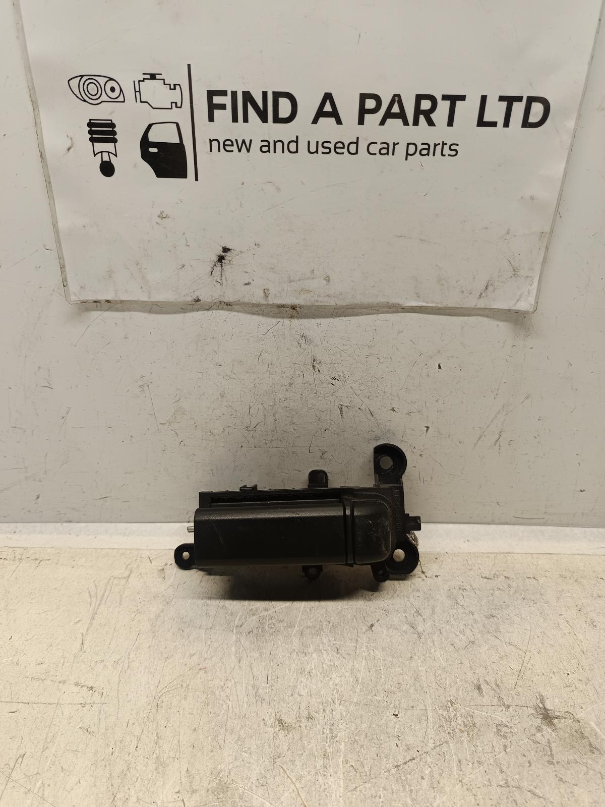 View Auto part Door Handle MAZDA PREMACY 2006