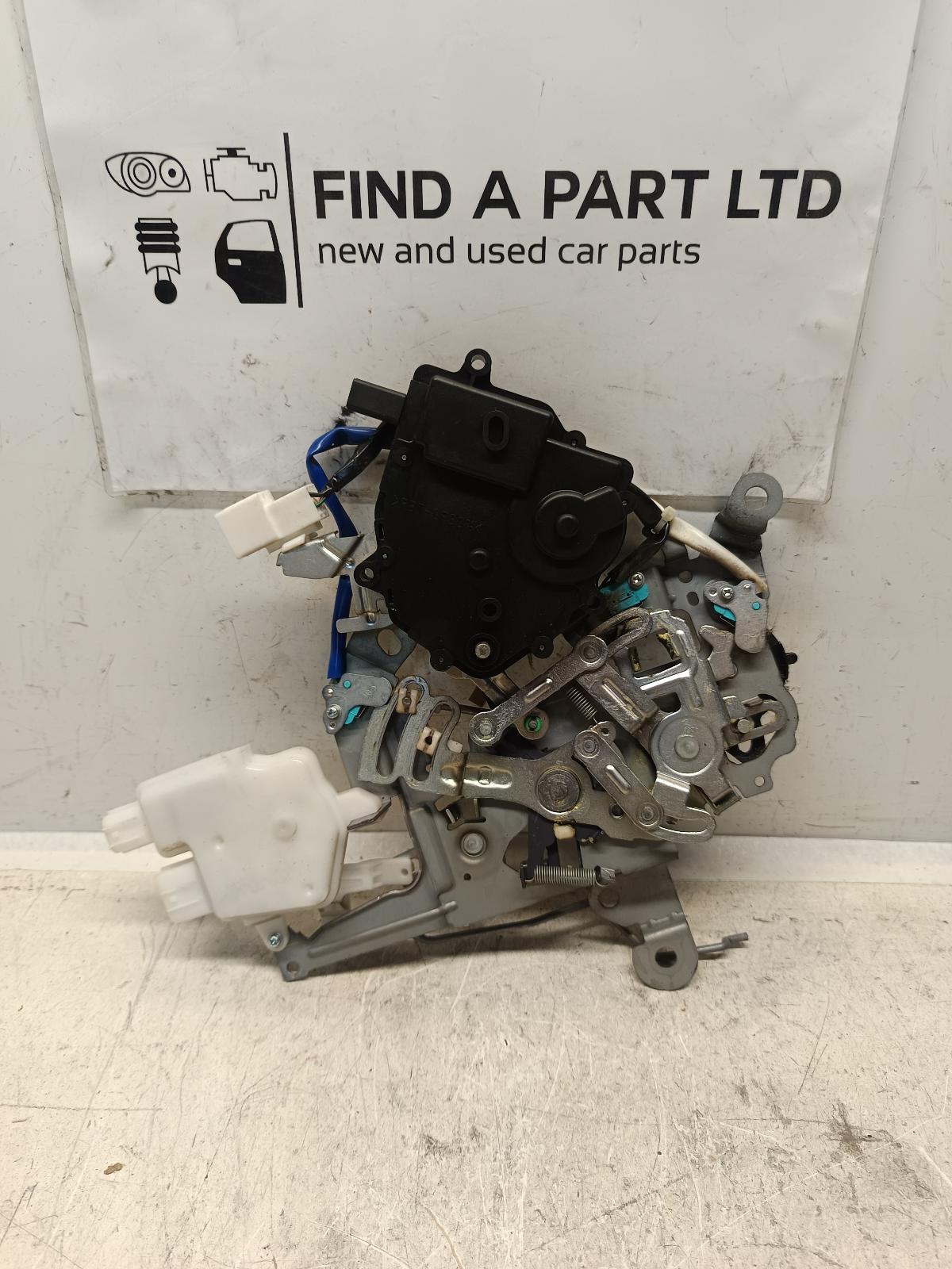 View Auto part Door/Boot/Gate Lock MAZDA PREMACY 2006