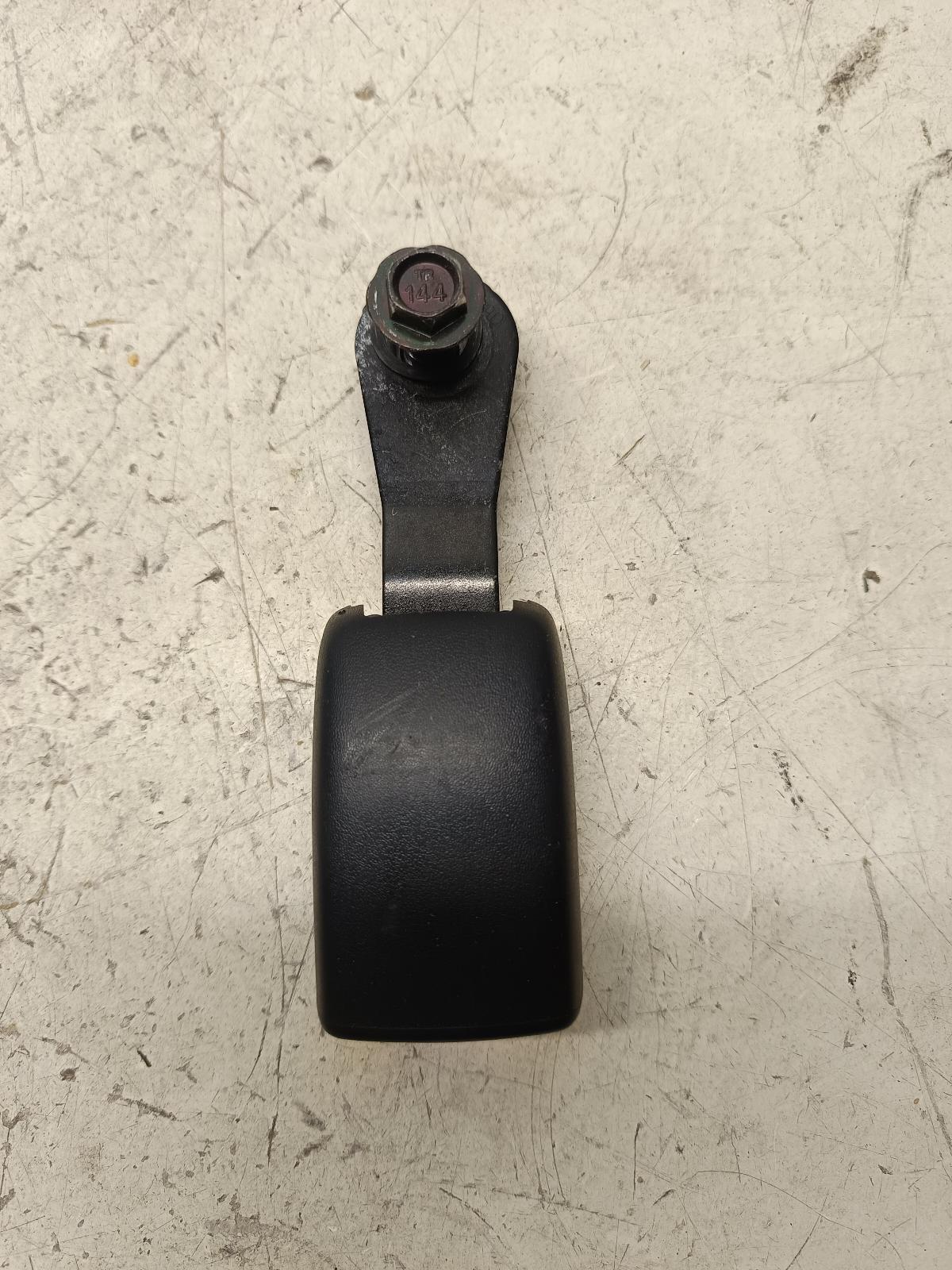 View Auto part Seatbelt/Stalk TOYOTA RAV4 2004