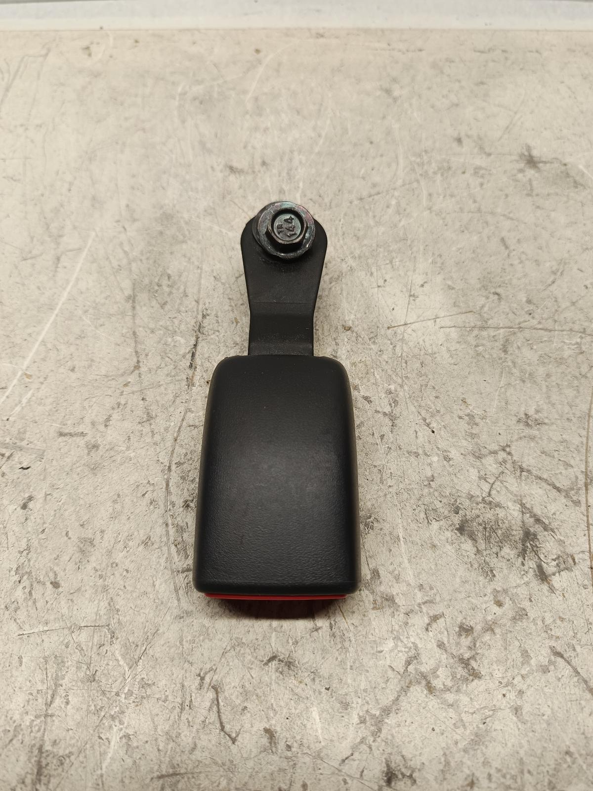 View Auto part Seatbelt/Stalk TOYOTA RAV4 2004