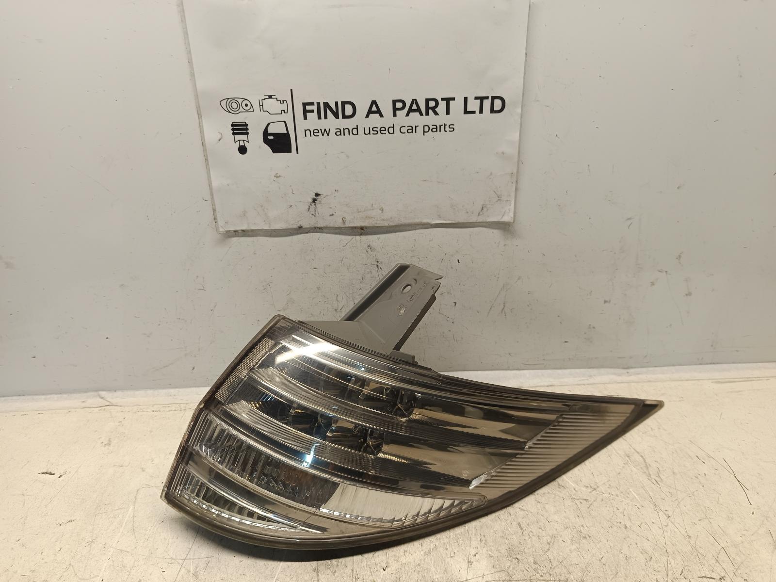 View Auto part Right Taillight TOYOTA ESTIMA 2006