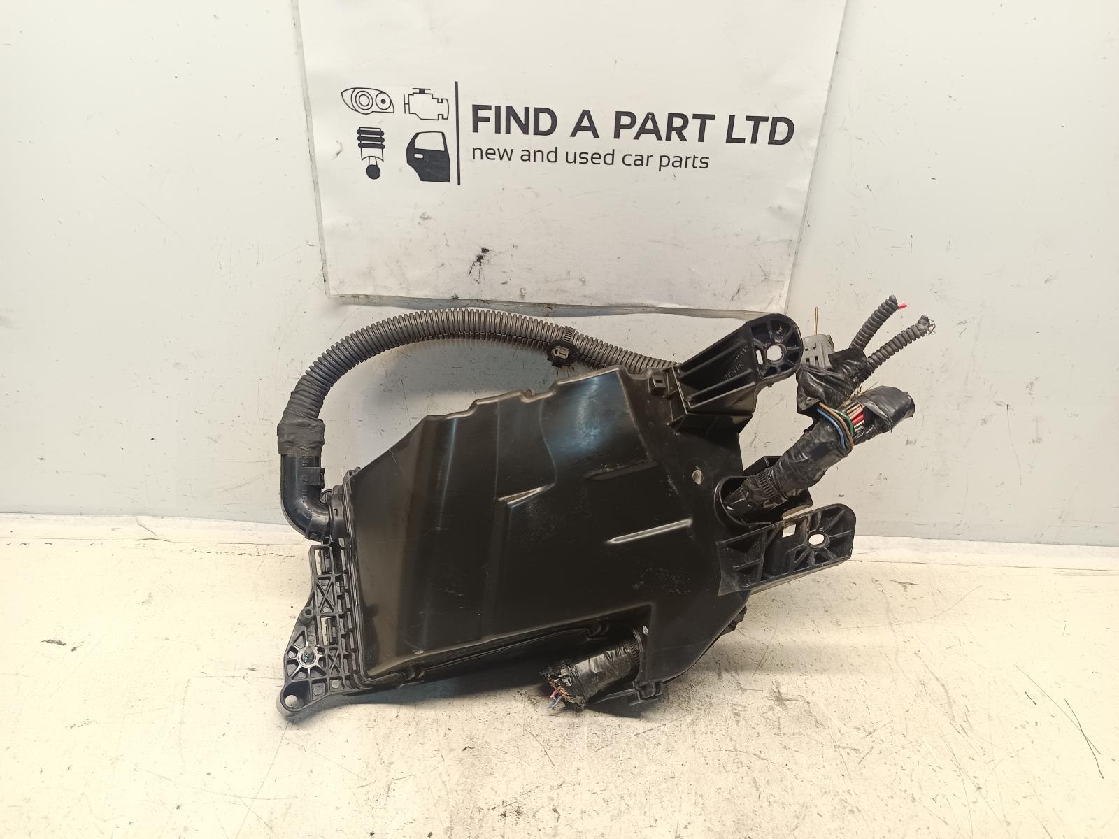2007 TOYOTA MARKX Fuse Box Contact us for Photo