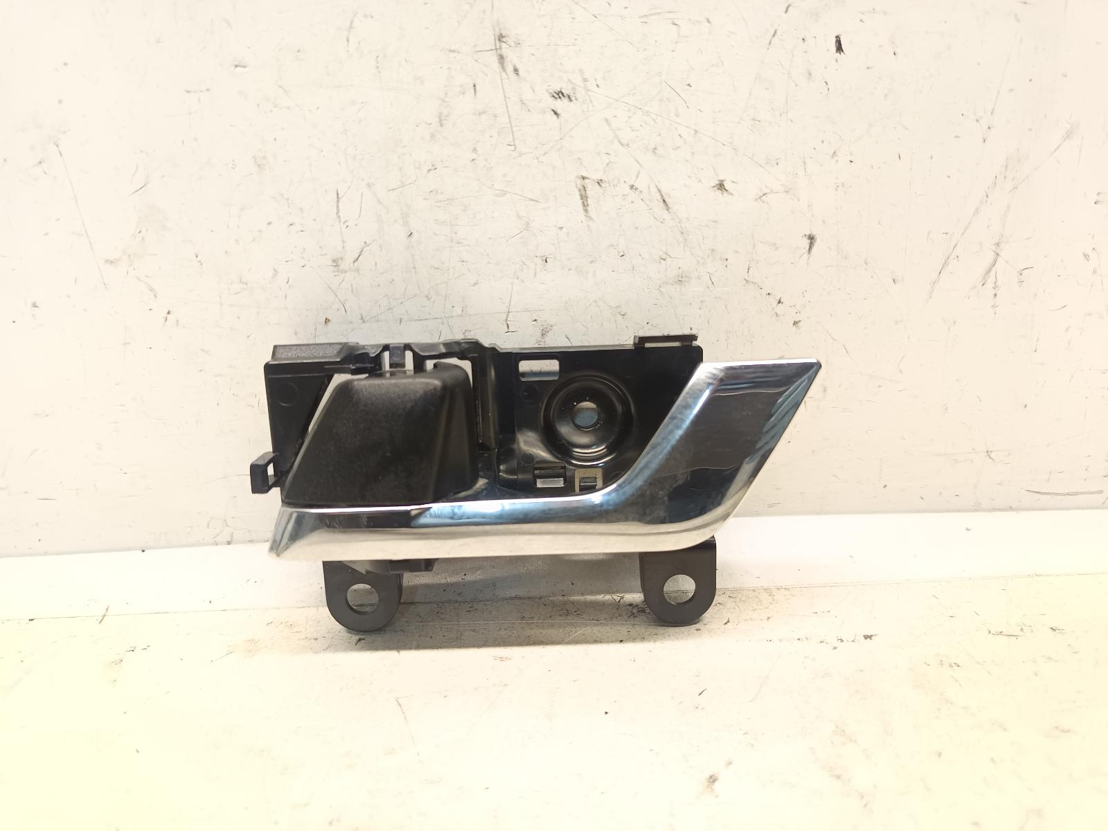 2007 TOYOTA MARKX Door Handle Contact us for Photo