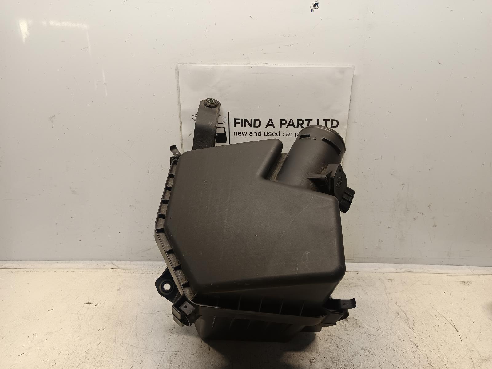 View Auto part Air Cleaner/Box TOYOTA MARKX 2007