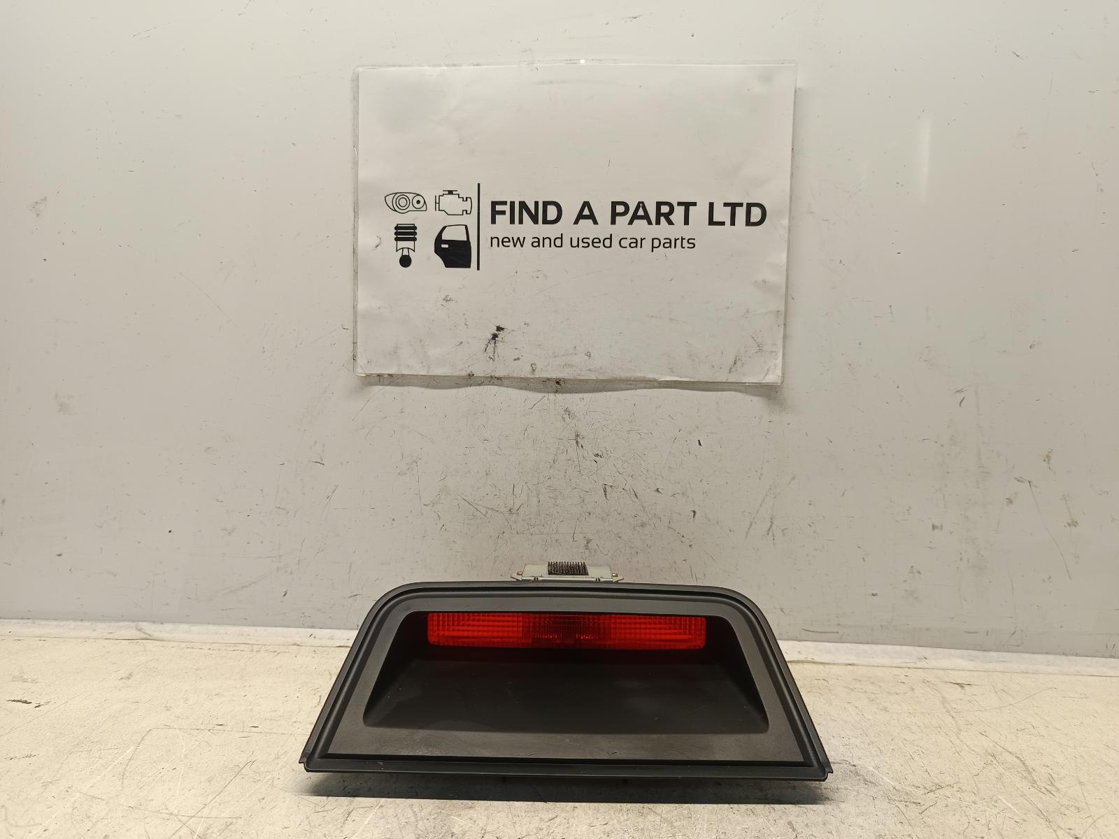 View Auto part High Level Stoplight NISSAN TIIDA 2006