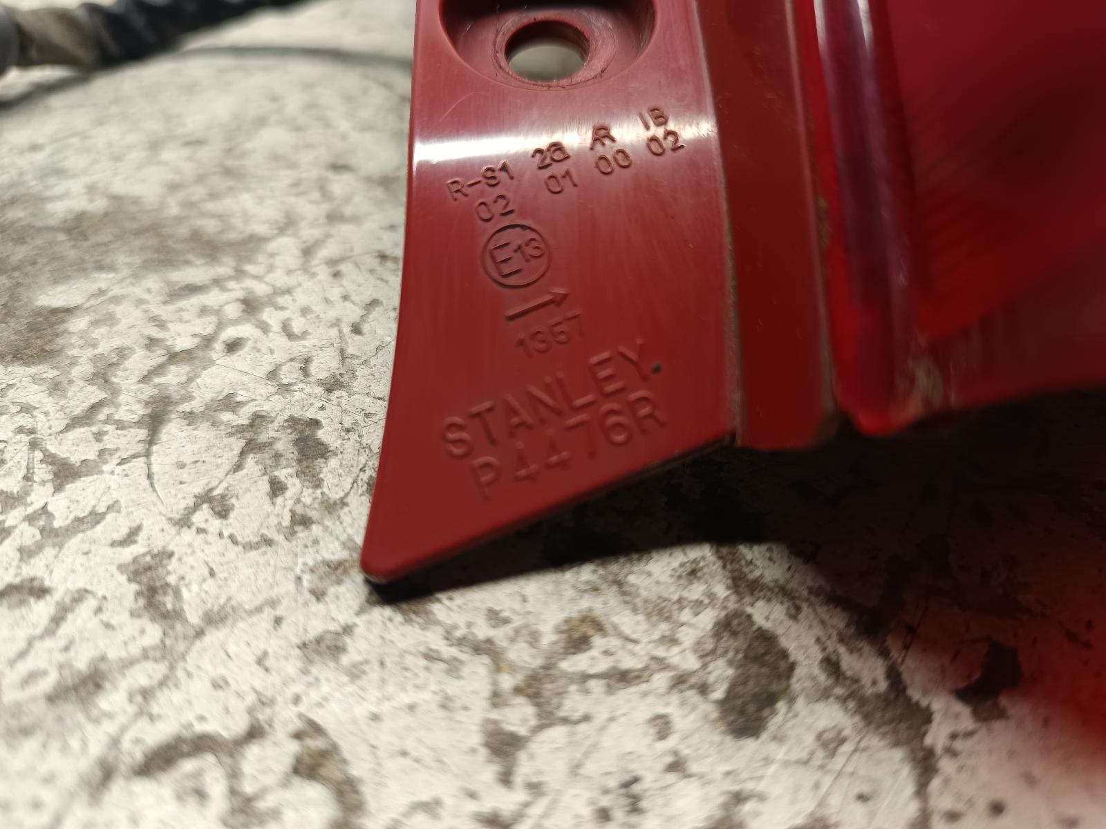 2005 SUZUKI SWIFT Right Taillight Contact us for Photo