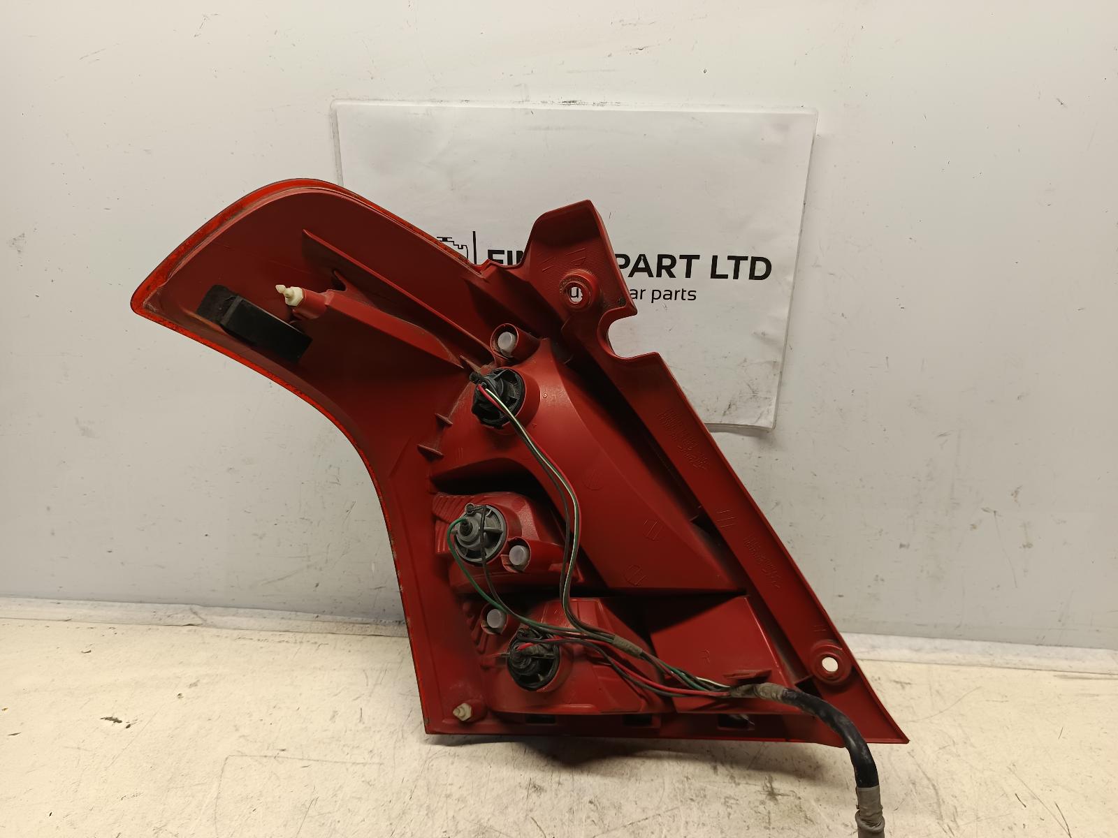 2005 SUZUKI SWIFT Right Taillight Contact us for Photo