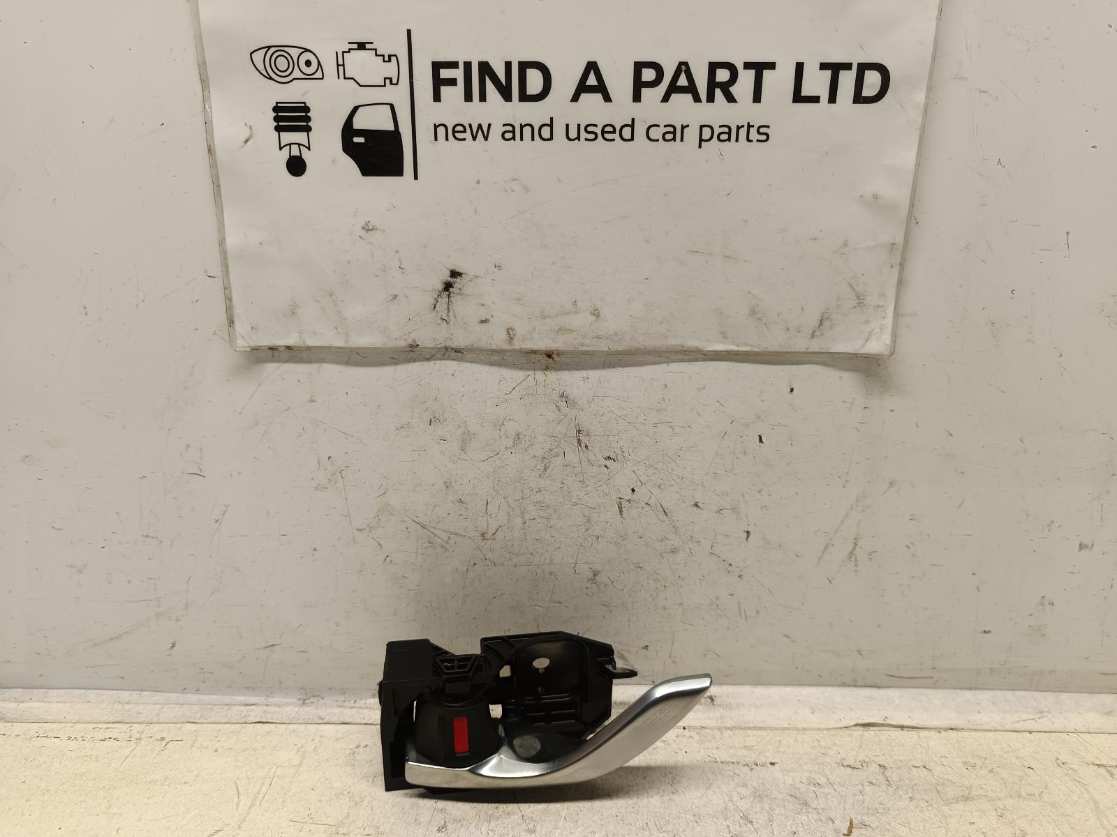 View Auto part Door Handle MAZDA 3 2018