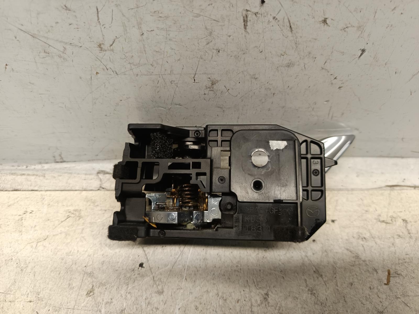2018 MAZDA 3 Door Handle Contact us for Photo