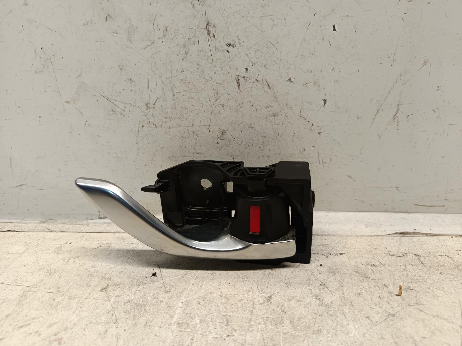 2018 MAZDA 3 Door Handle Contact us for Photo