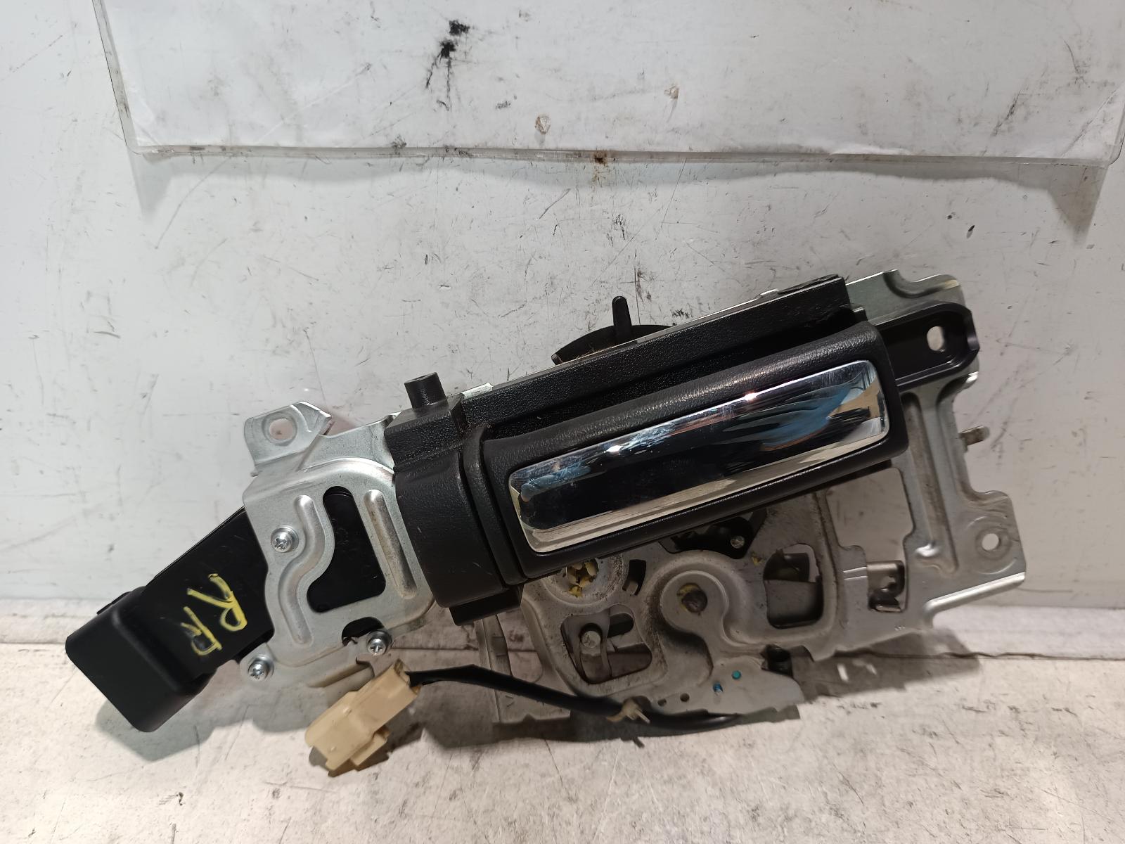 2006 TOYOTA ESTIMA Door Handle Contact us for Photo