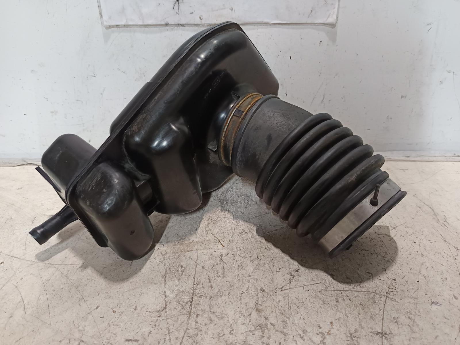 2006 NISSAN MURANO Air Cleaner Duct/Hos Contact us for Photo