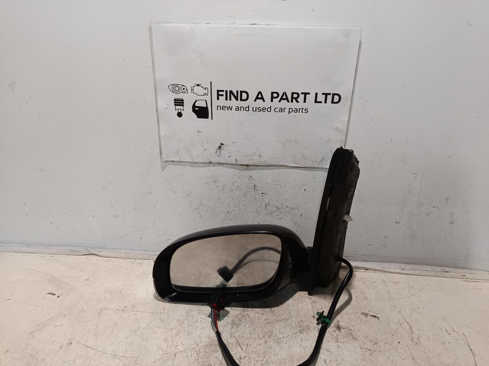 View Auto part Left Door Mirror VOLKSWAGEN TOURAN (NZ ONLY)  2005