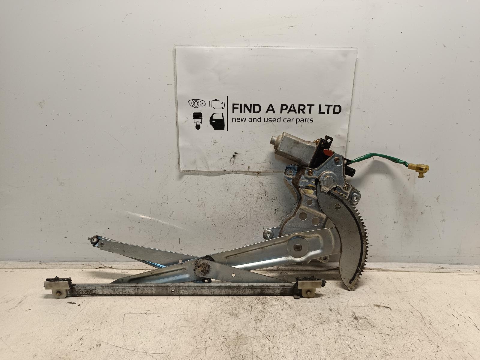 View Auto part Right Front Window Reg/Motor TOYOTA ESTIMA 1997