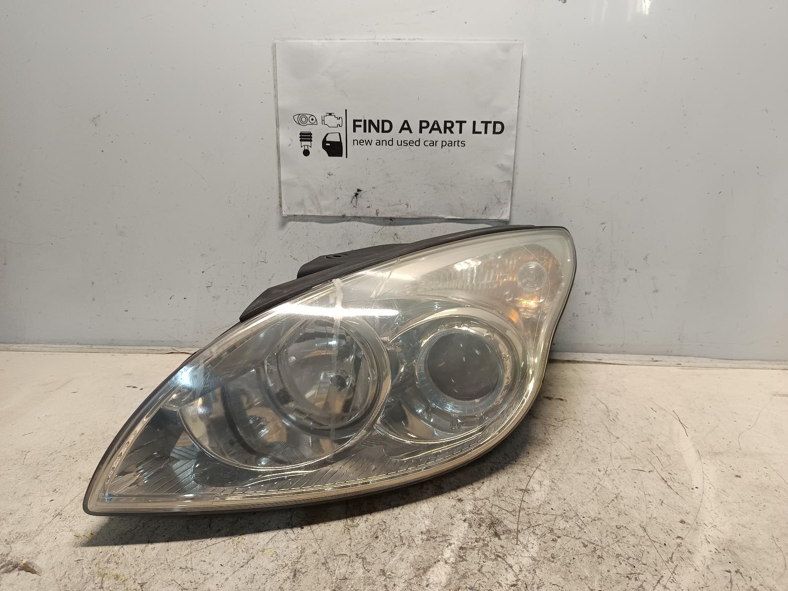 View Auto part Left Headlamp HYUNDAI I30 2010