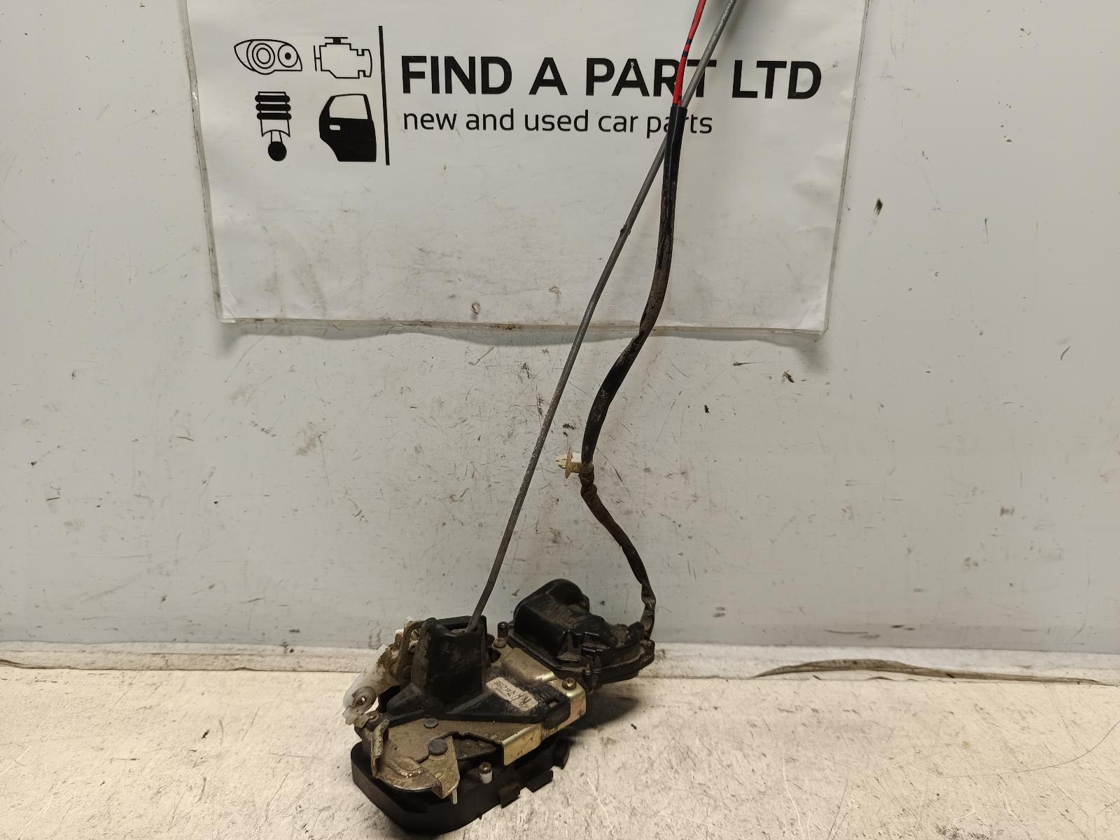 View Auto part Door/Boot/Gate Lock MAZDA 323 2000