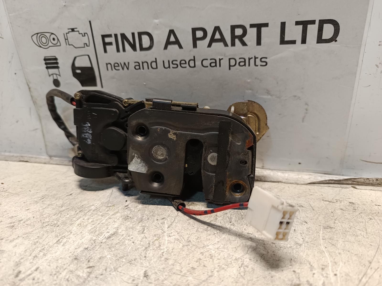 View Auto part Door/Boot/Gate Lock MAZDA 323 2000