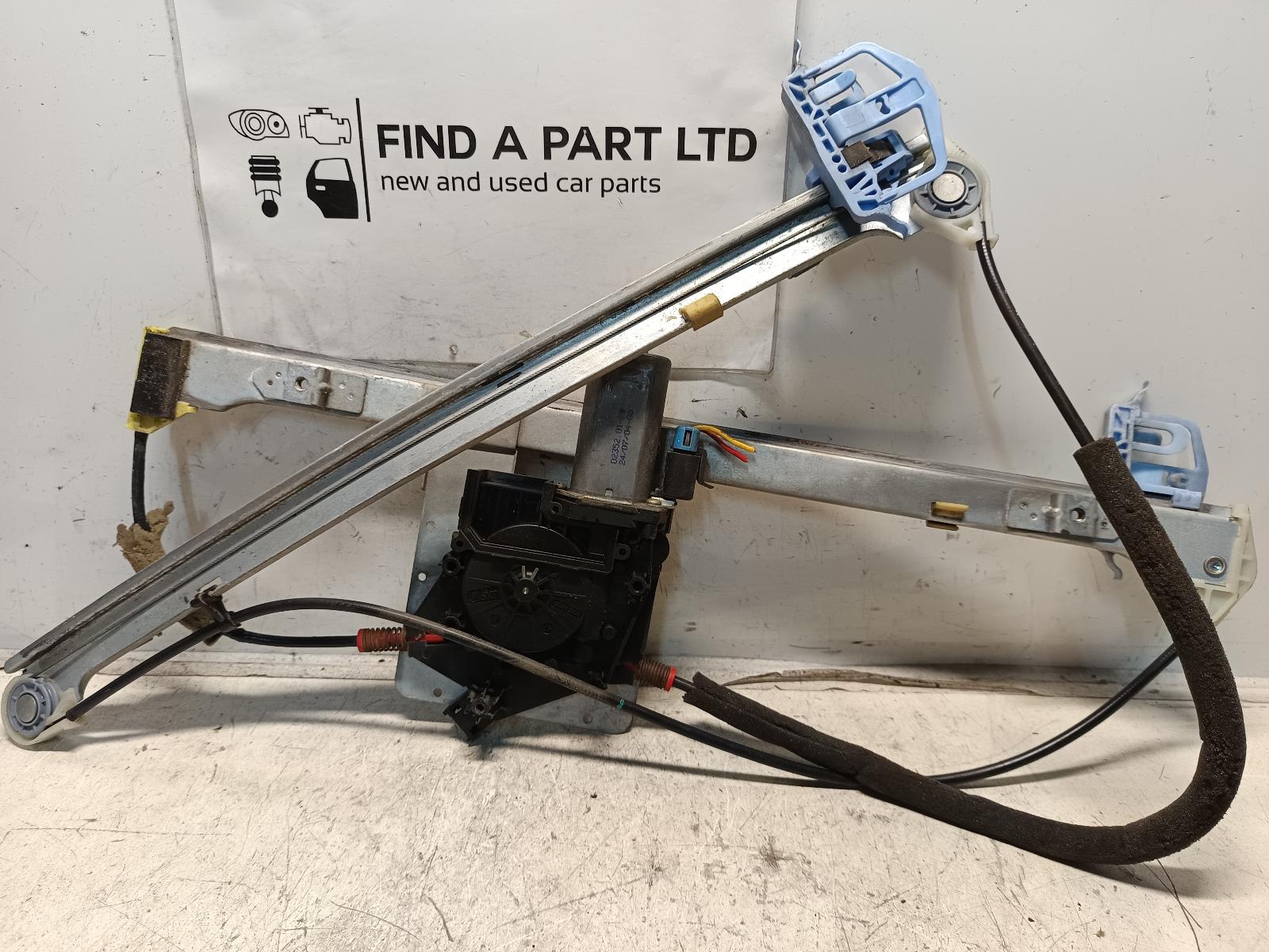 View Auto part Right Front Window Reg/Motor FORD TERRITORY 2005