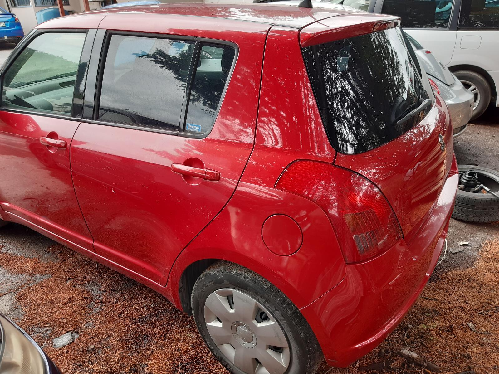 2005 SUZUKI SWIFT Right Front Window Reg/Motor Contact us for Photo