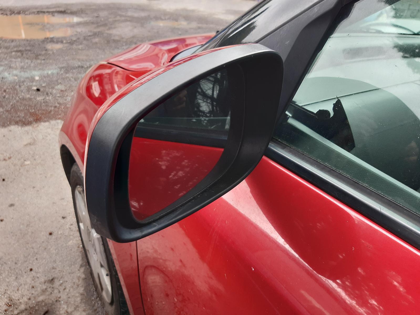 2005 SUZUKI SWIFT Right Front Window Reg/Motor Contact us for Photo