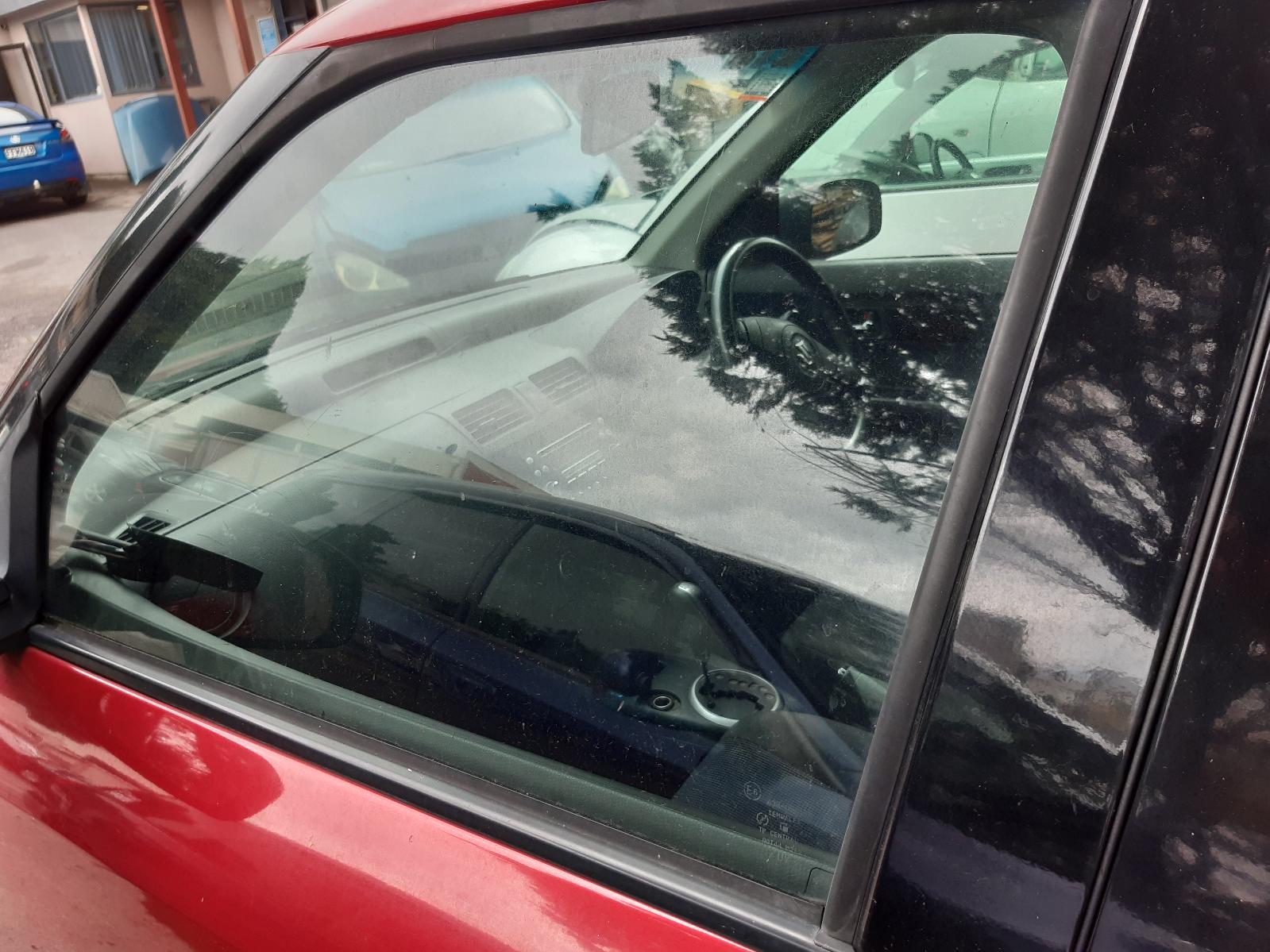 2005 SUZUKI SWIFT Right Front Window Reg/Motor Contact us for Photo