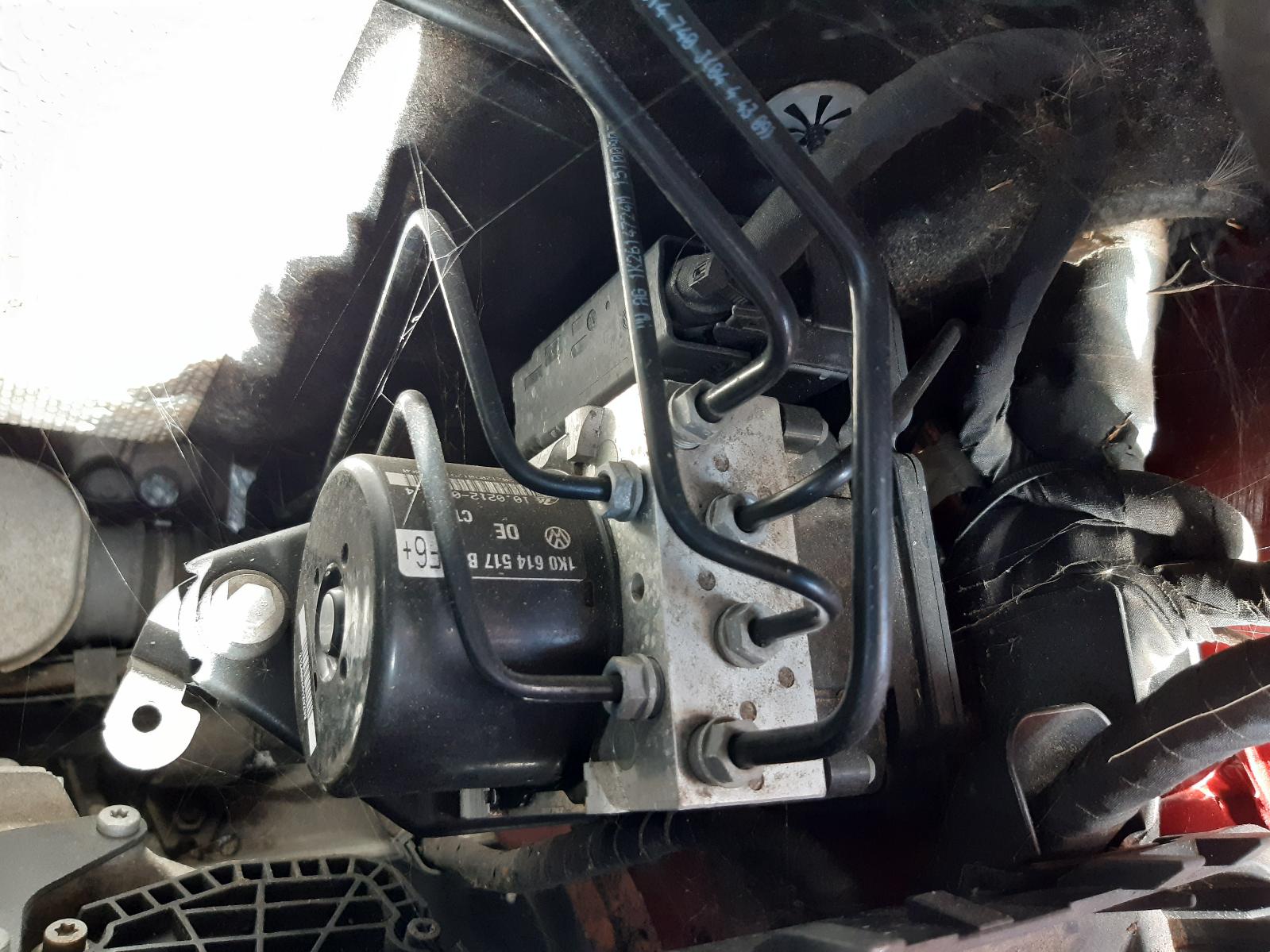 2010 VOLKSWAGEN GOLF R/Bar Bracket/Reinfo Contact us for Photo