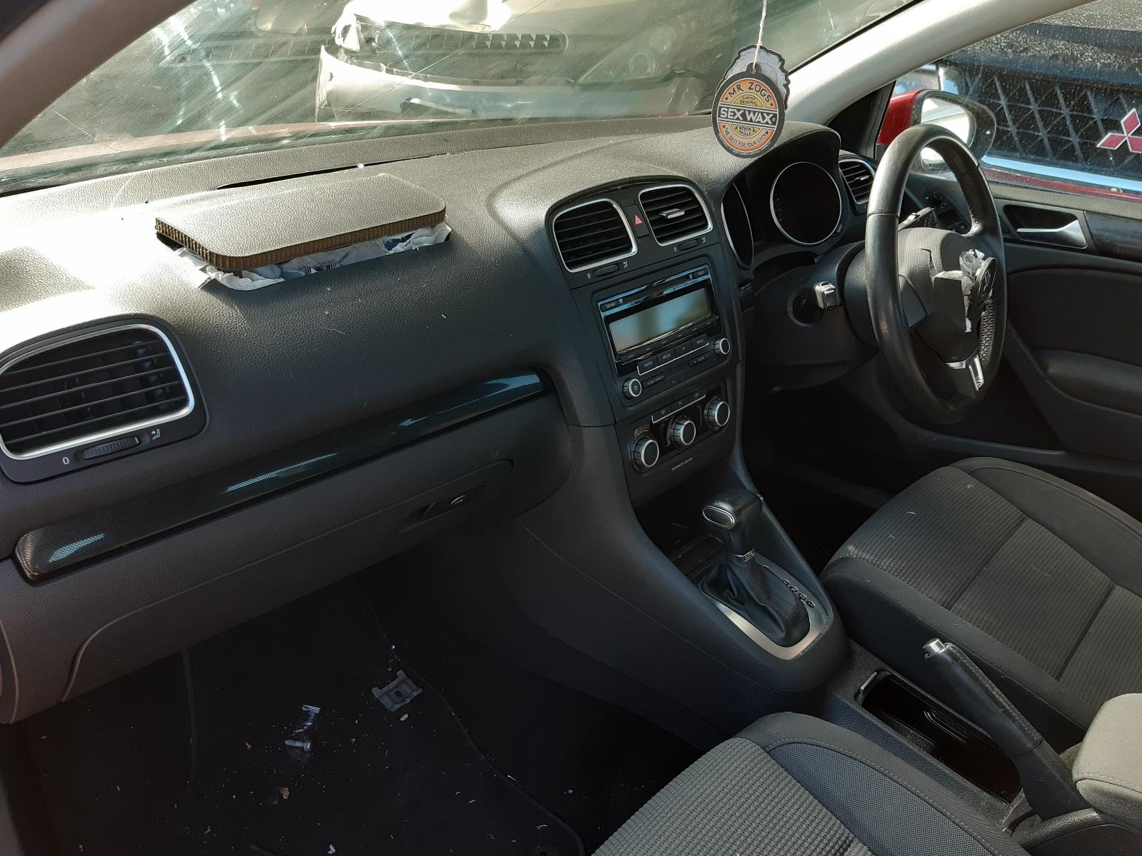 2010 VOLKSWAGEN GOLF R/Bar Bracket/Reinfo Contact us for Photo