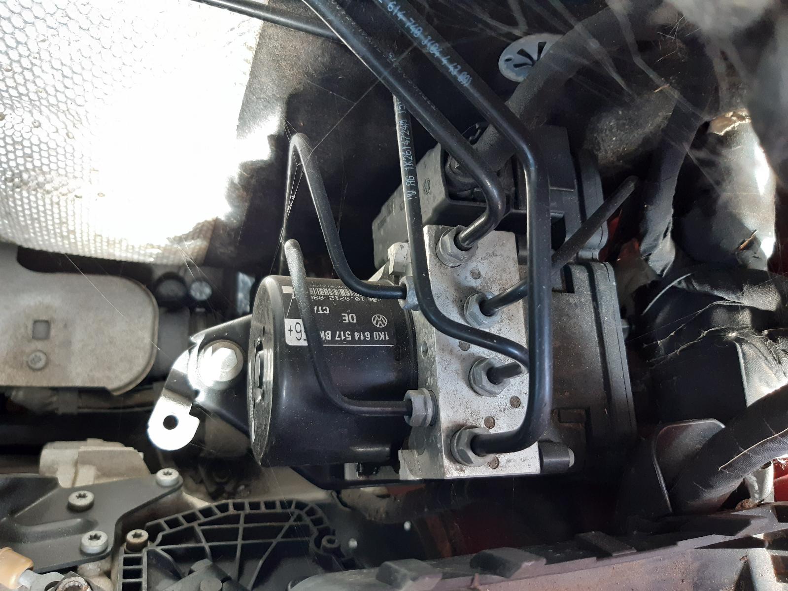 2010 VOLKSWAGEN GOLF R/Bar Bracket/Reinfo Contact us for Photo