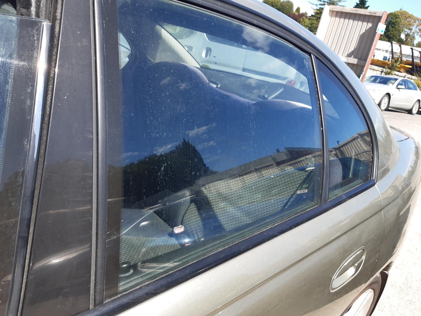 2004 HOLDEN COMMODORE Left Rear Wnd Reg/Motor Contact us for Photo