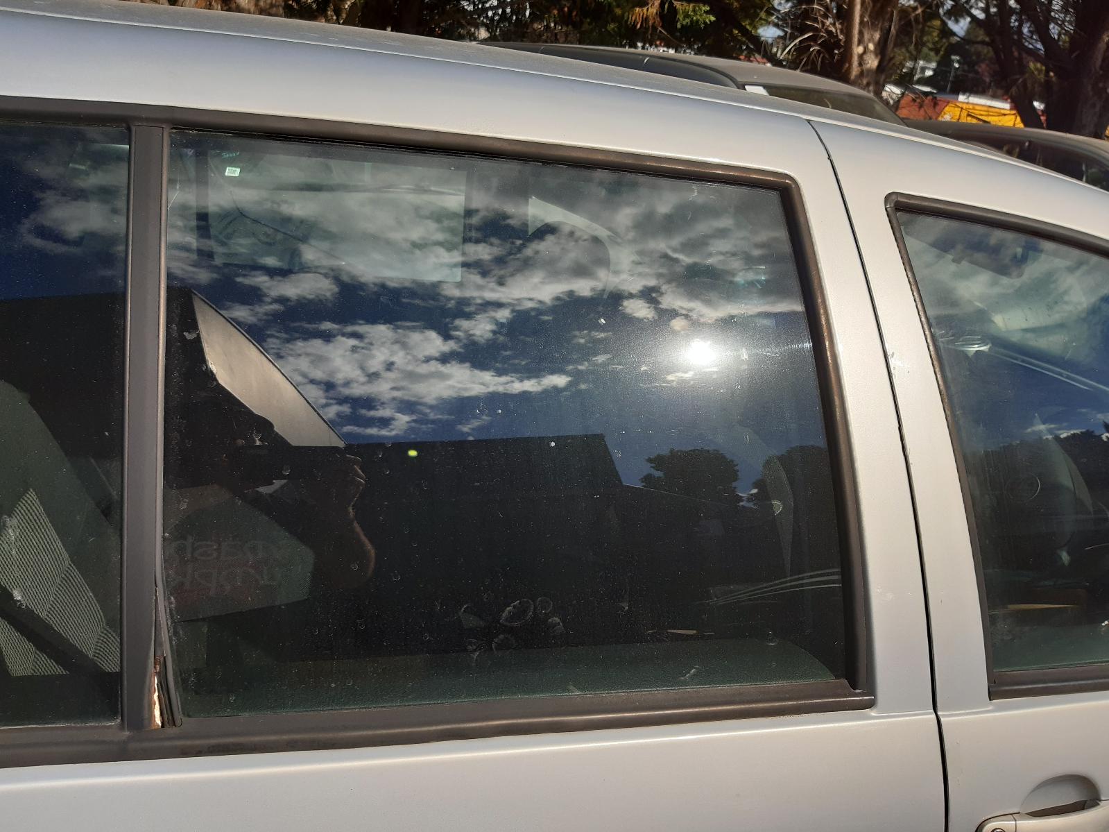 1999 VOLKSWAGEN GOLF Left Rear Door Window Contact us for Photo