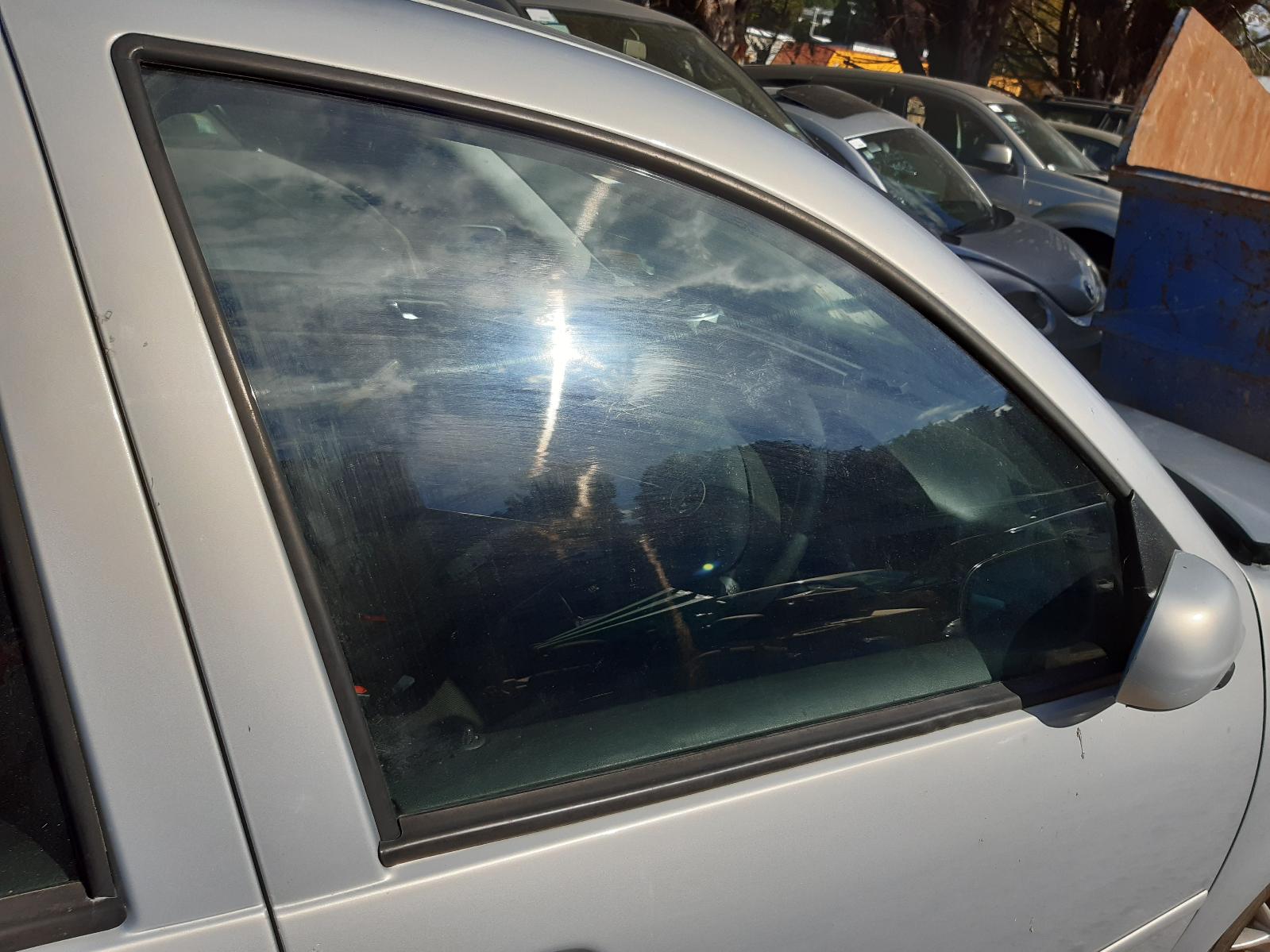 1999 VOLKSWAGEN GOLF Left Rear Door Window Contact us for Photo
