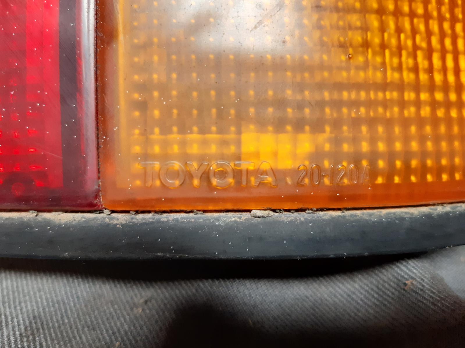1987 TOYOTA CORONA Right Taillight Contact us for Photo