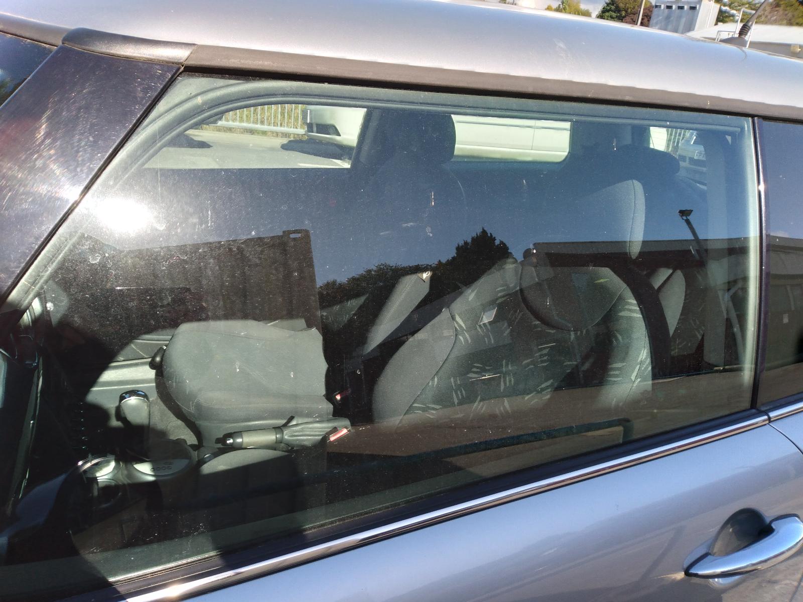 2005 MINI COOPER Right Guard Contact us for Photo