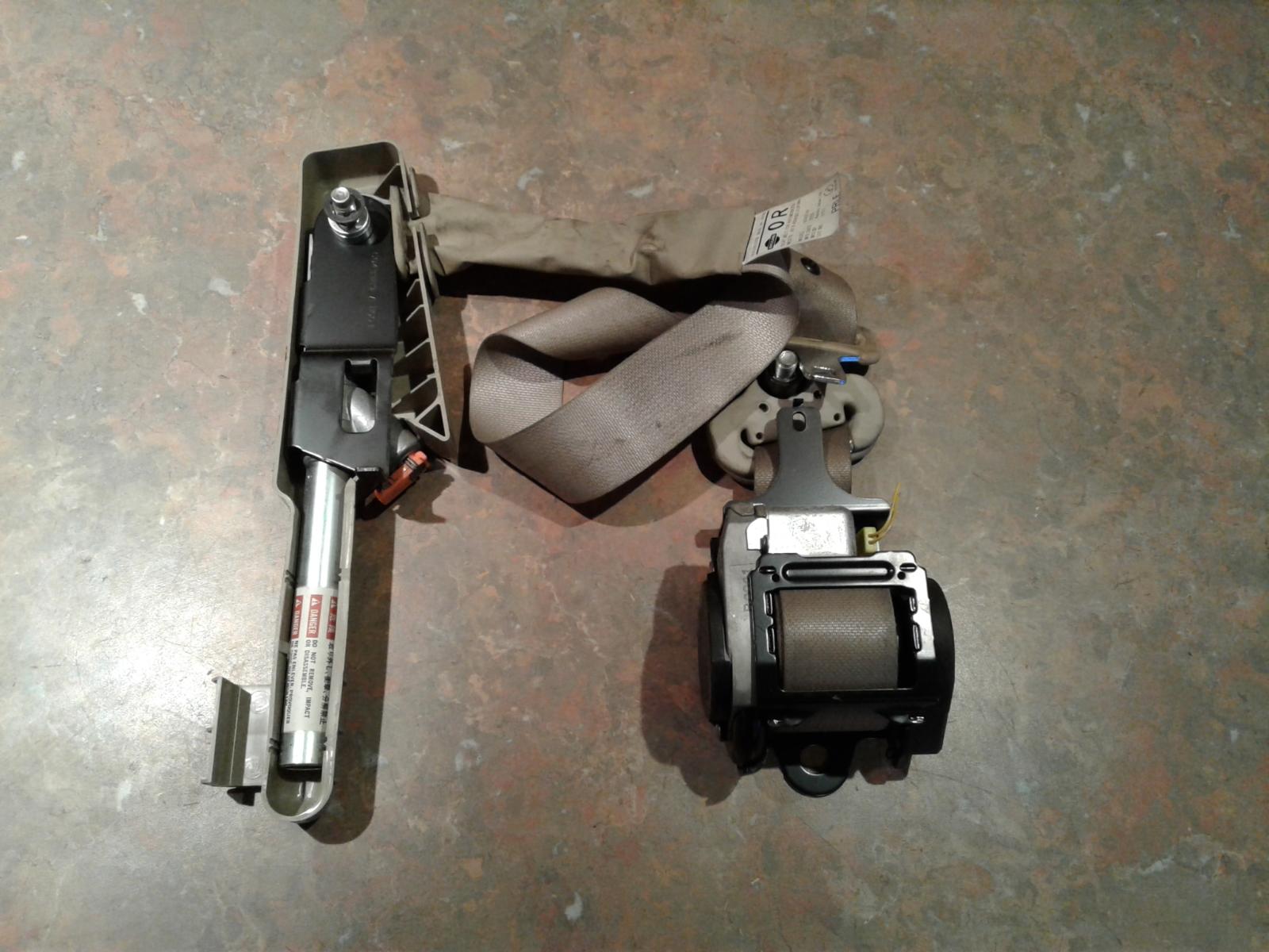 View Auto part Seatbelt/Stalk NISSAN TIIDA 2005